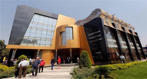 مصدر ليلا كورة: اتحاد الكرة يطلب تفسيراً لتصريحات مسؤولي قناة "أبوظبي"